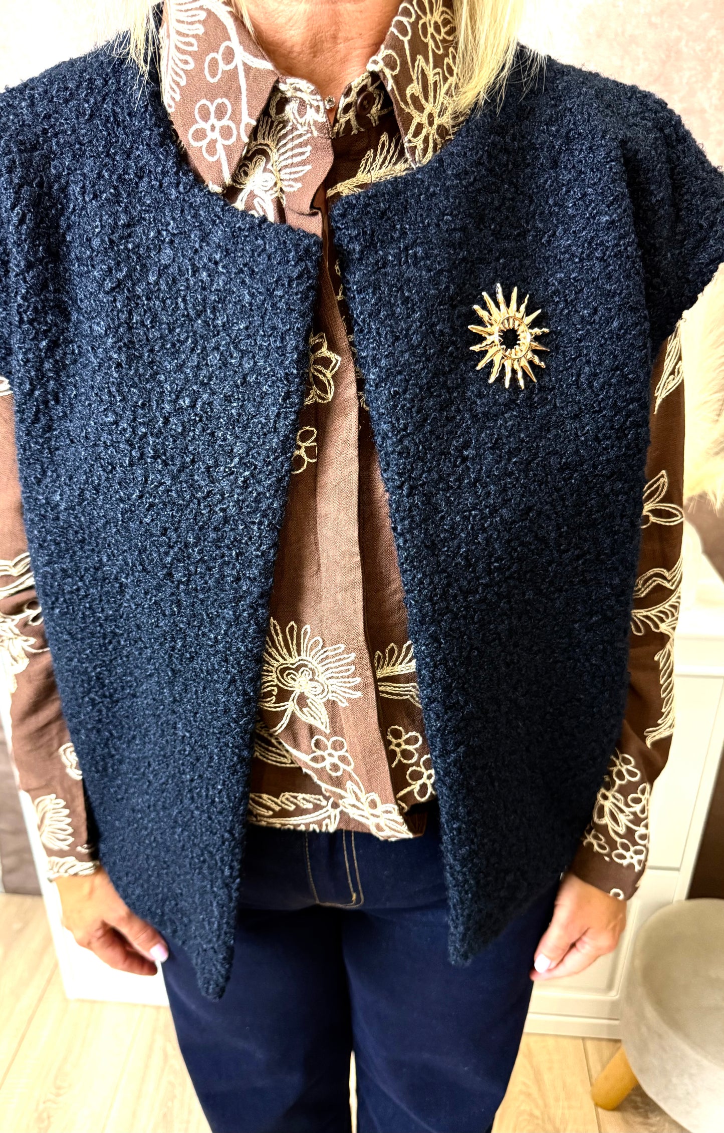 🧥 Gilet sans manches effet bouclettes – Taille unique (36 au 50)