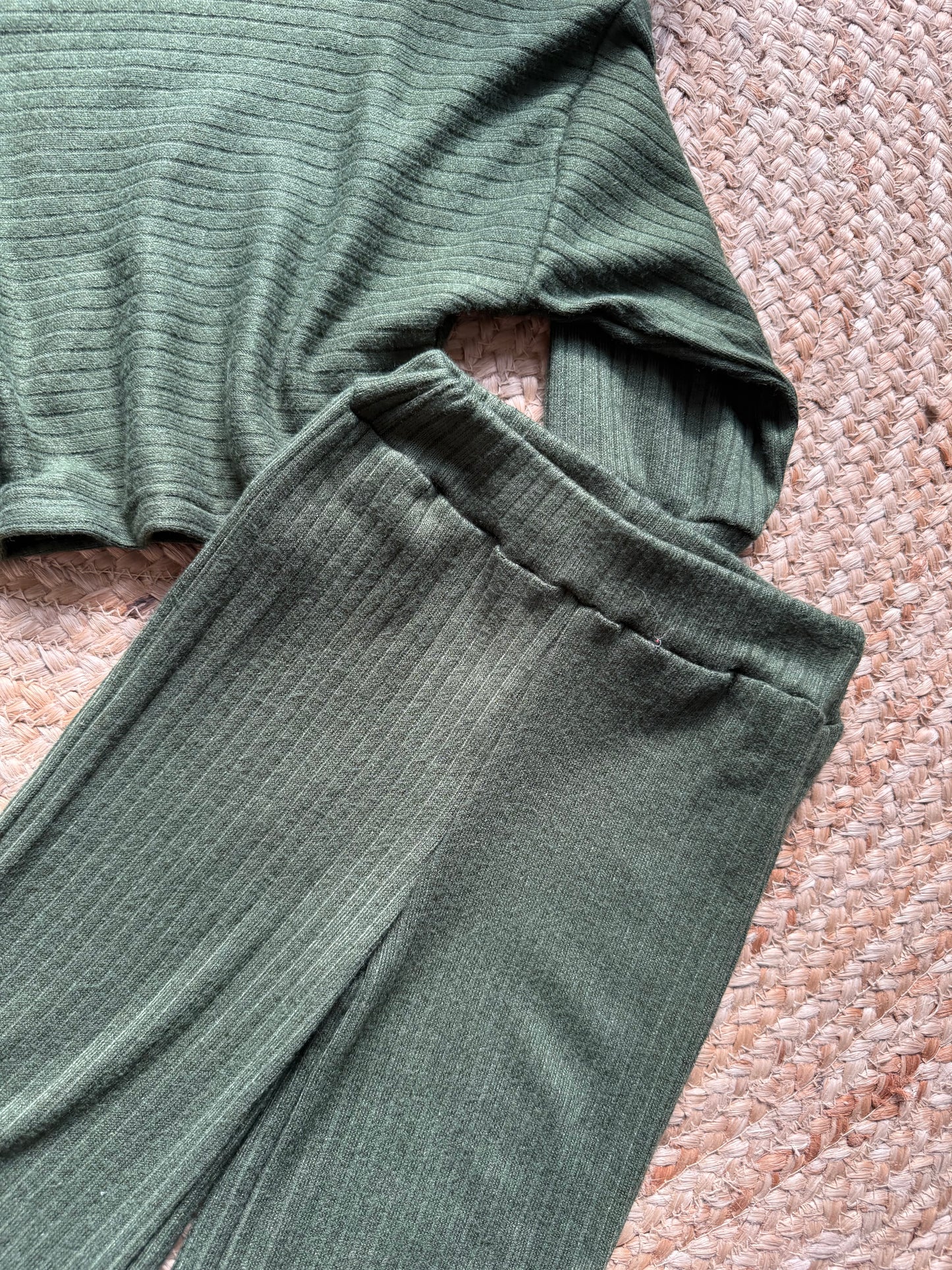 Ensemble détente pull et pantalon