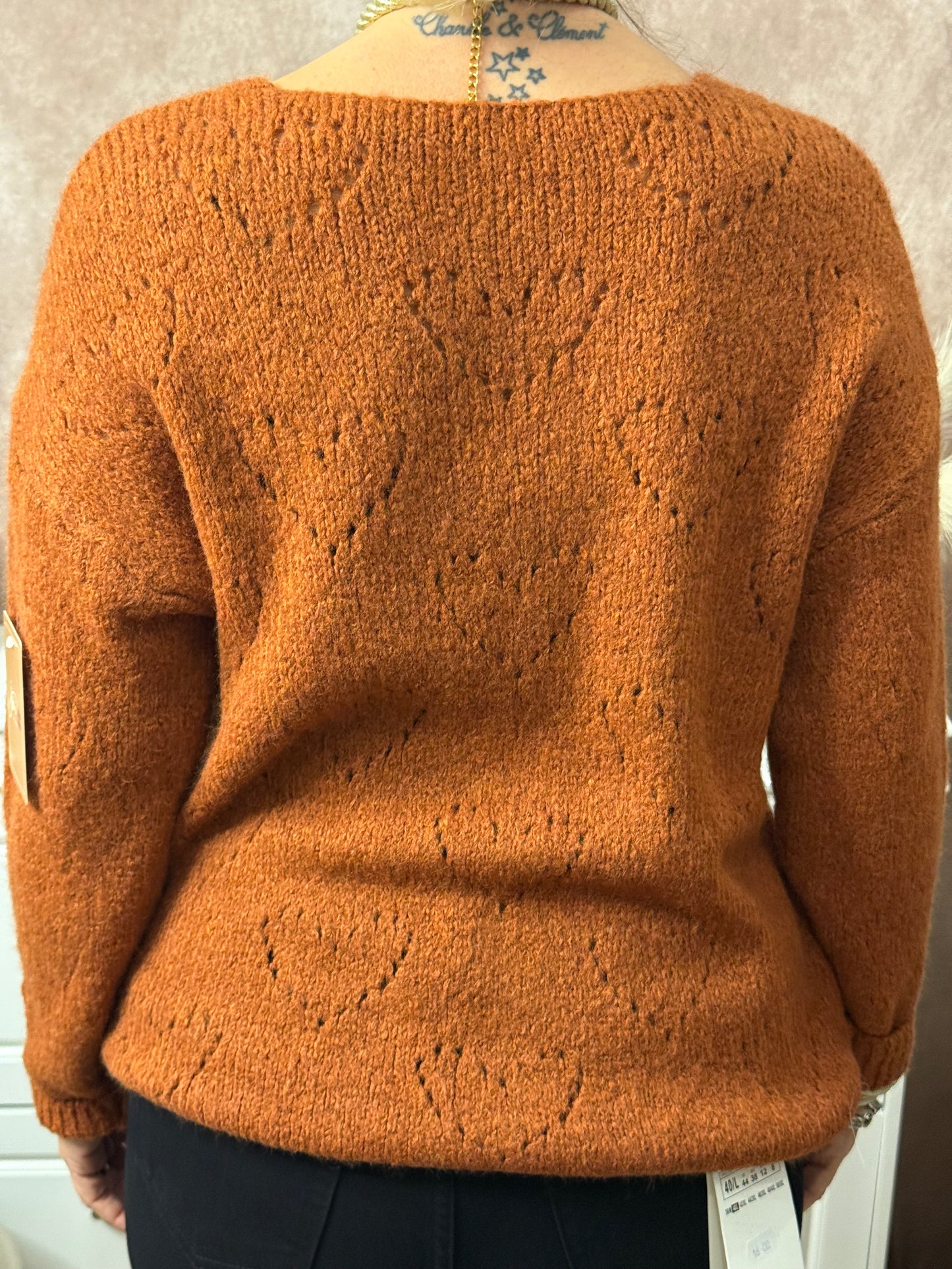 đ Gilet ajourĂ© cĆur avec broche soleil dorĂ© â Taille unique (36 au 48)