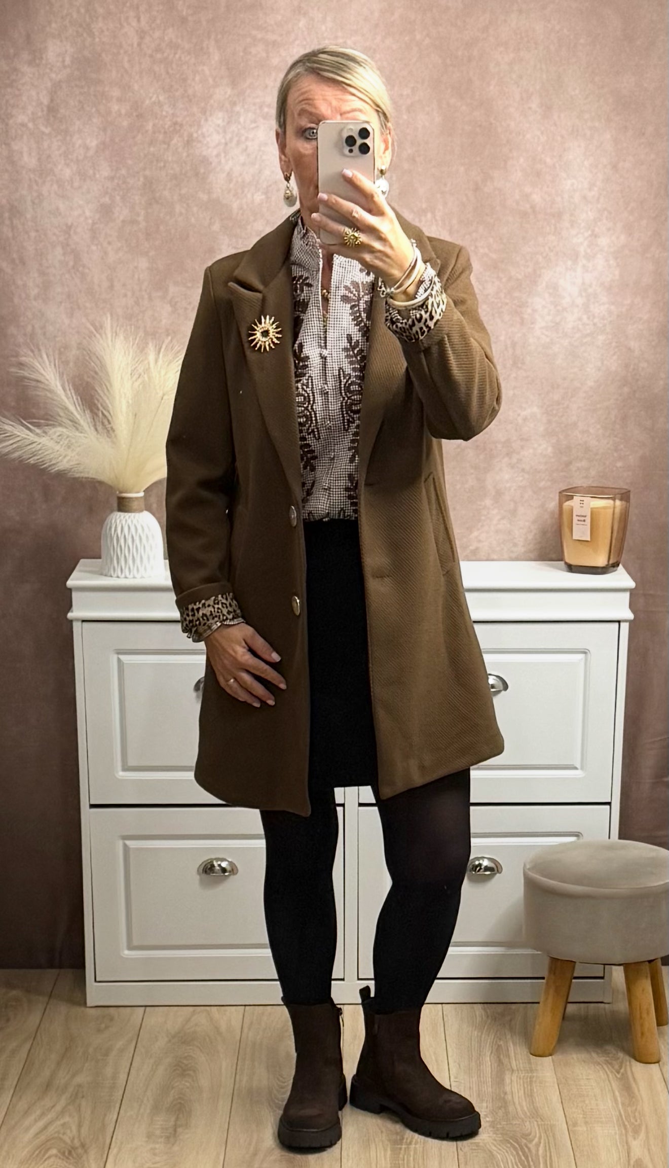 🤎 Manteau femme marron – Broche soleil dorée et manches imprimé léopard