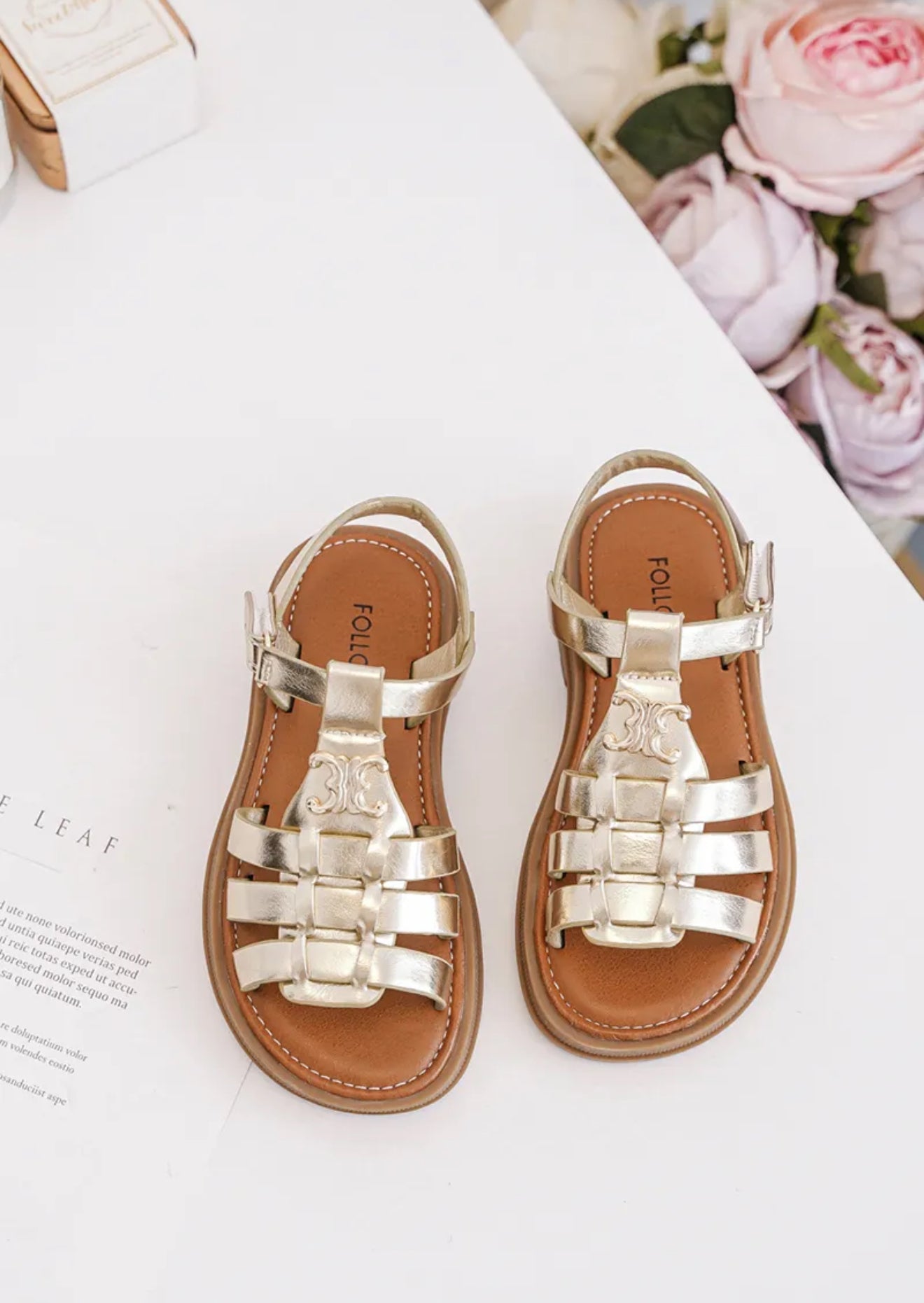 ✨ Sandalette dorée tressée – Chic et confort pour les beaux jours ✨