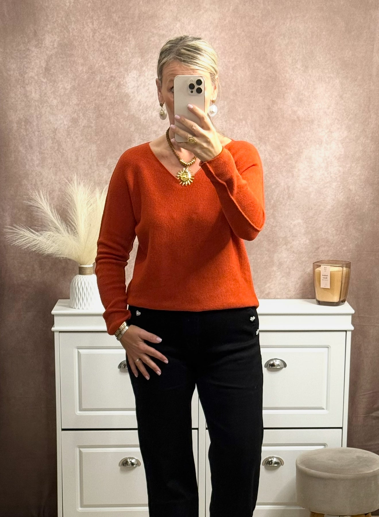 🤍 Pull  – Uni, col V et élégant