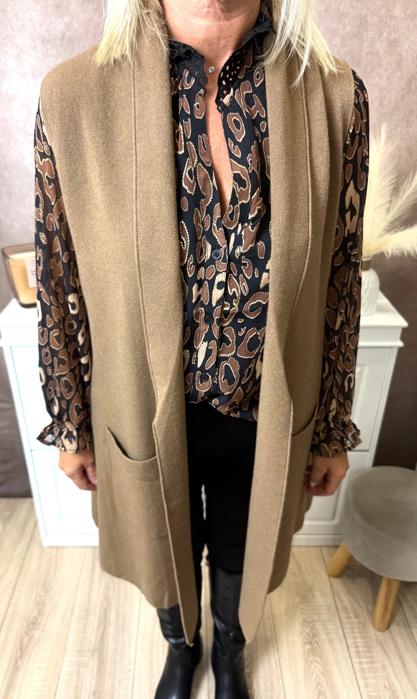 Long gilet sans manches avec poches