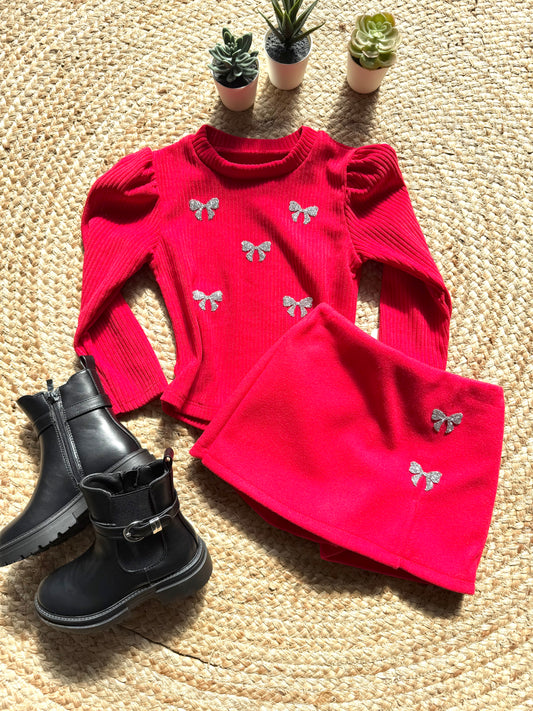 Ensemble pull et jupe-short rouge