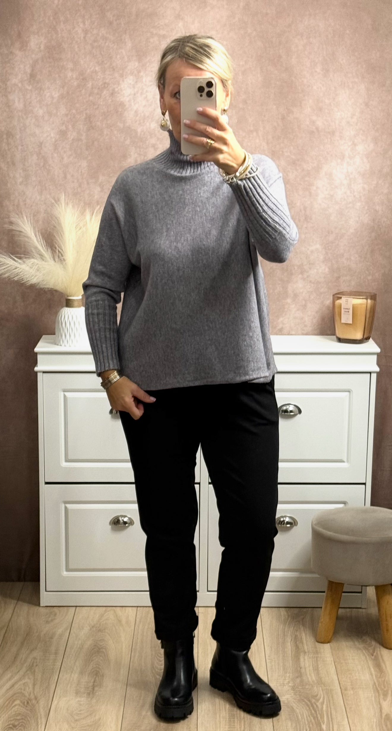 🤍 Pull femme – Col cheminée et manches chaussettes