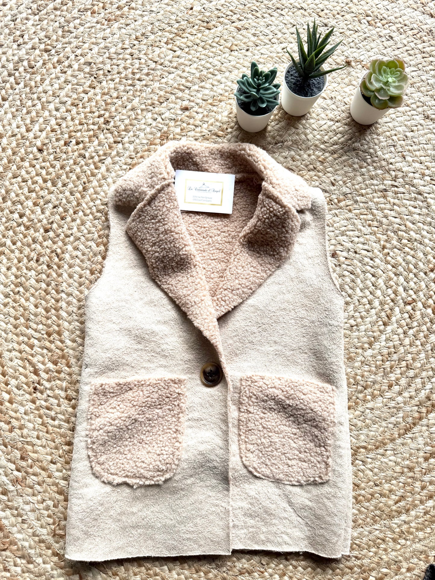 Gilet mi-long avec bouton