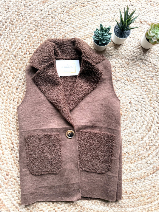 Gilet mi-long avec bouton