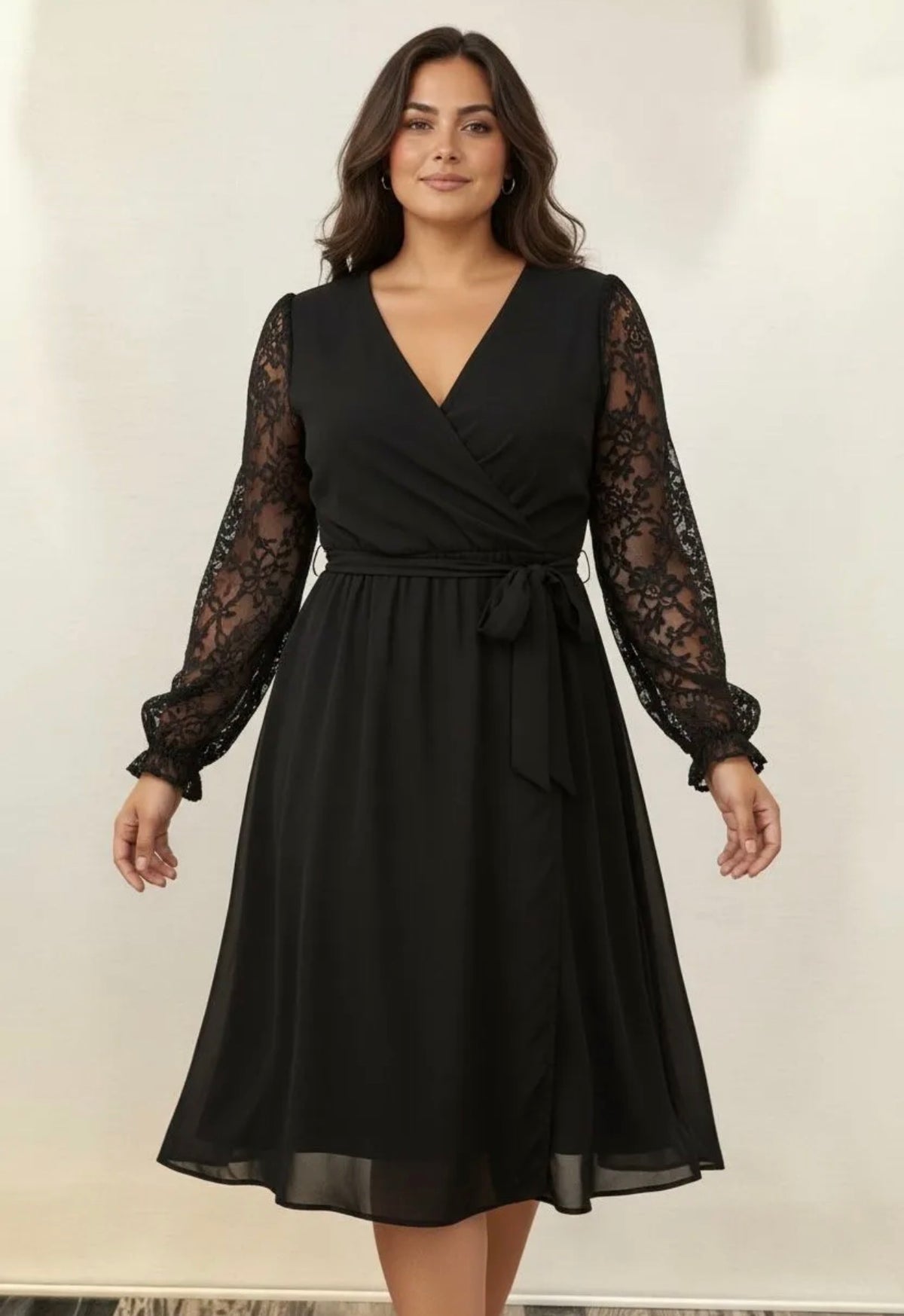 Robe unie avec détails ✨