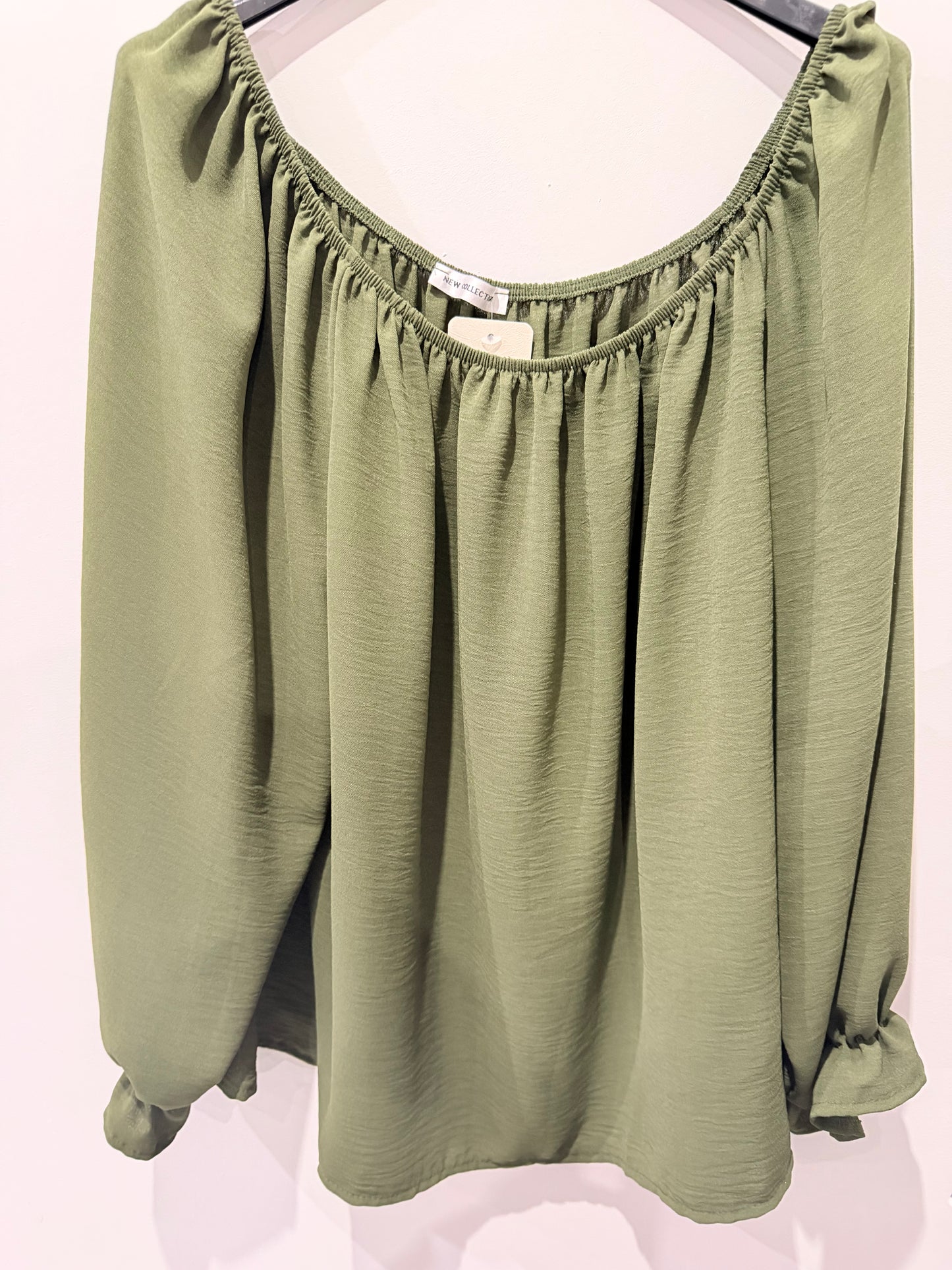 Blouse à col élastique ✨